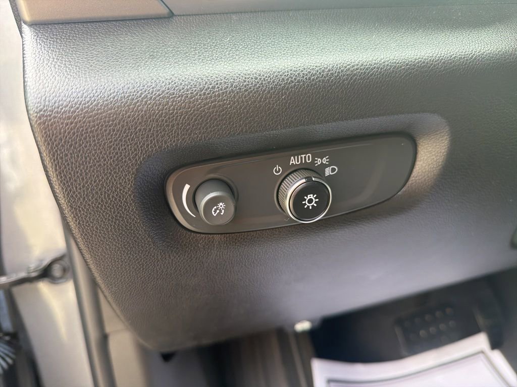 Used 2019 Chevrolet Traverse LS AWD/4WD image 13