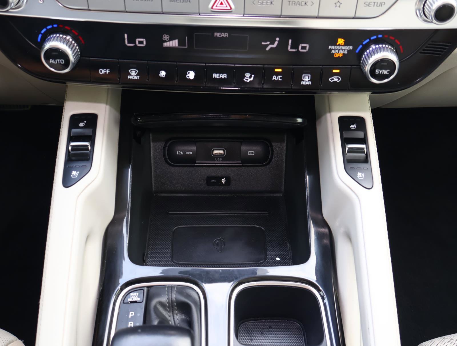 Used 2020 Kia Telluride EX w/ EX Premium Package image 25