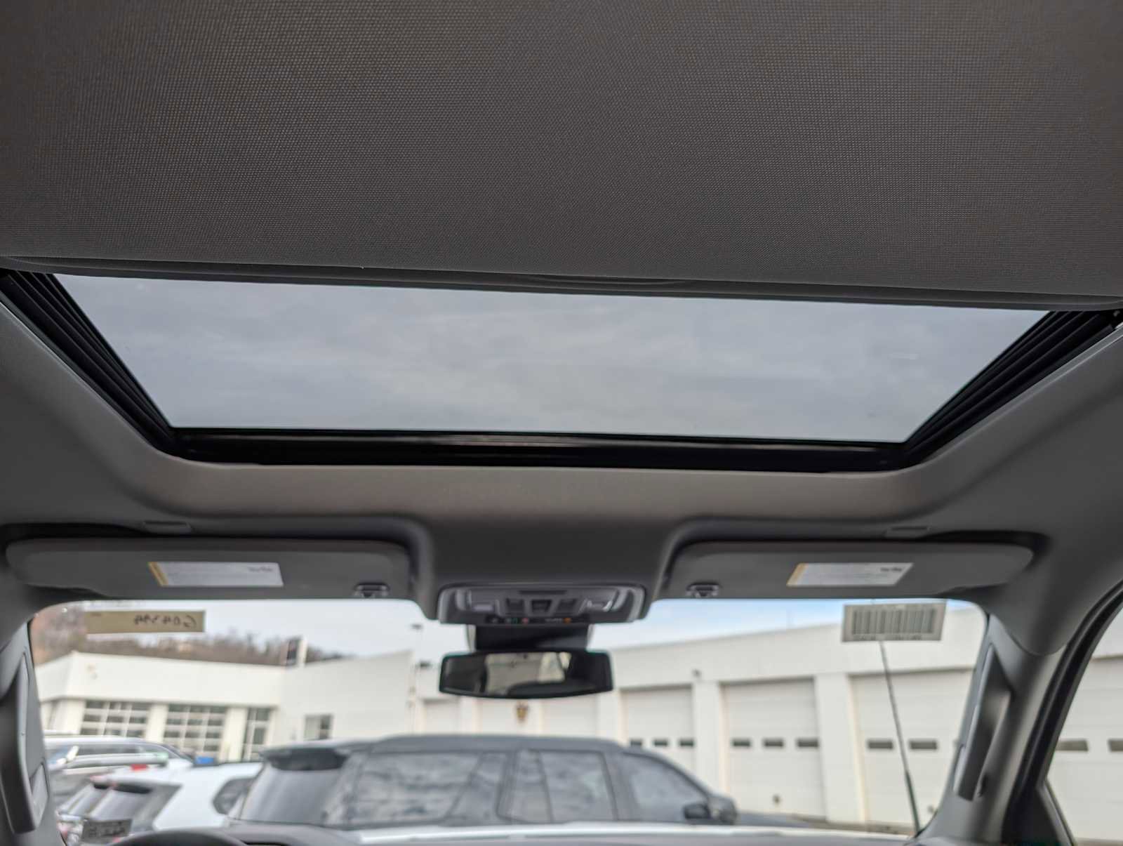 New 2026 GMC Sierra 3500 SLT w/ SLT Premium Package image 17