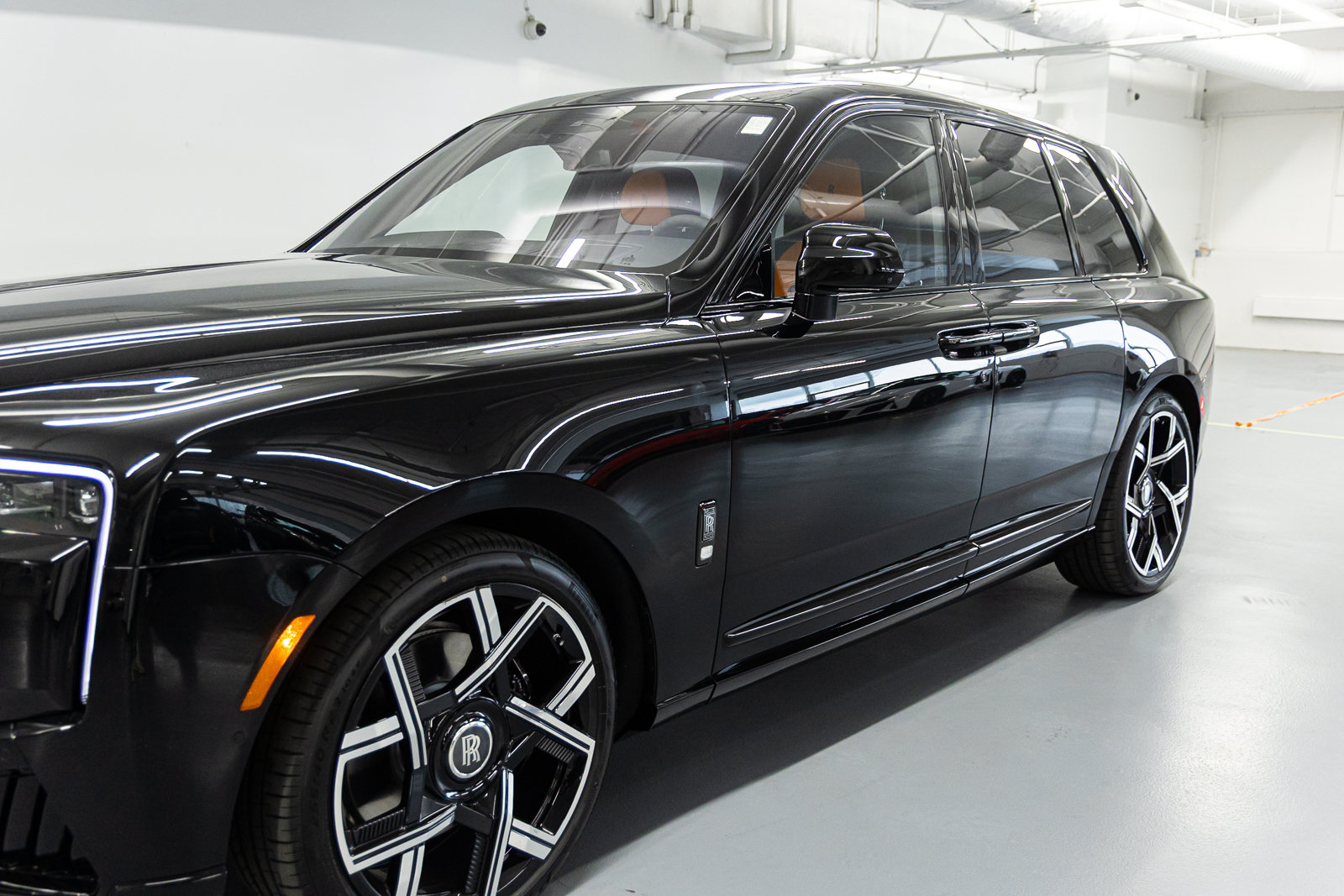 New 2027 Rolls-Royce Cullinan Black Badge AWD/4WD image 15