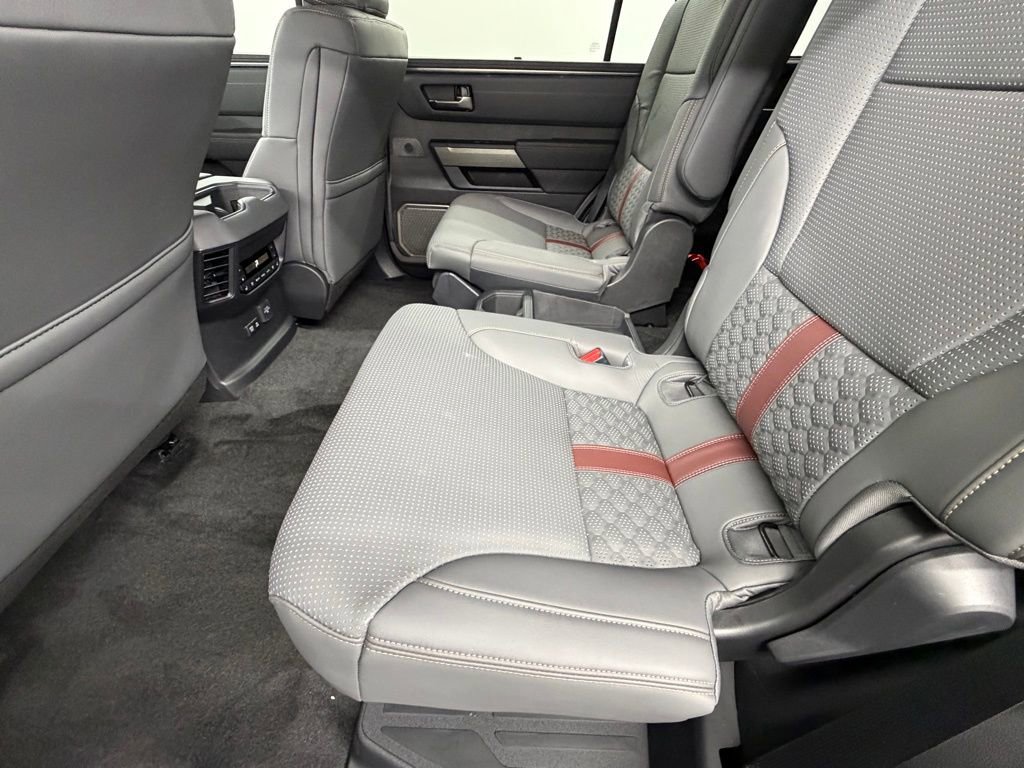 Used 2026 Toyota Sequoia Capstone AWD/4WD image 40