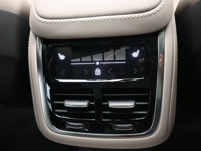 New 2026 Volvo XC90 B6 Plus w/ Protection Package Premier image 35