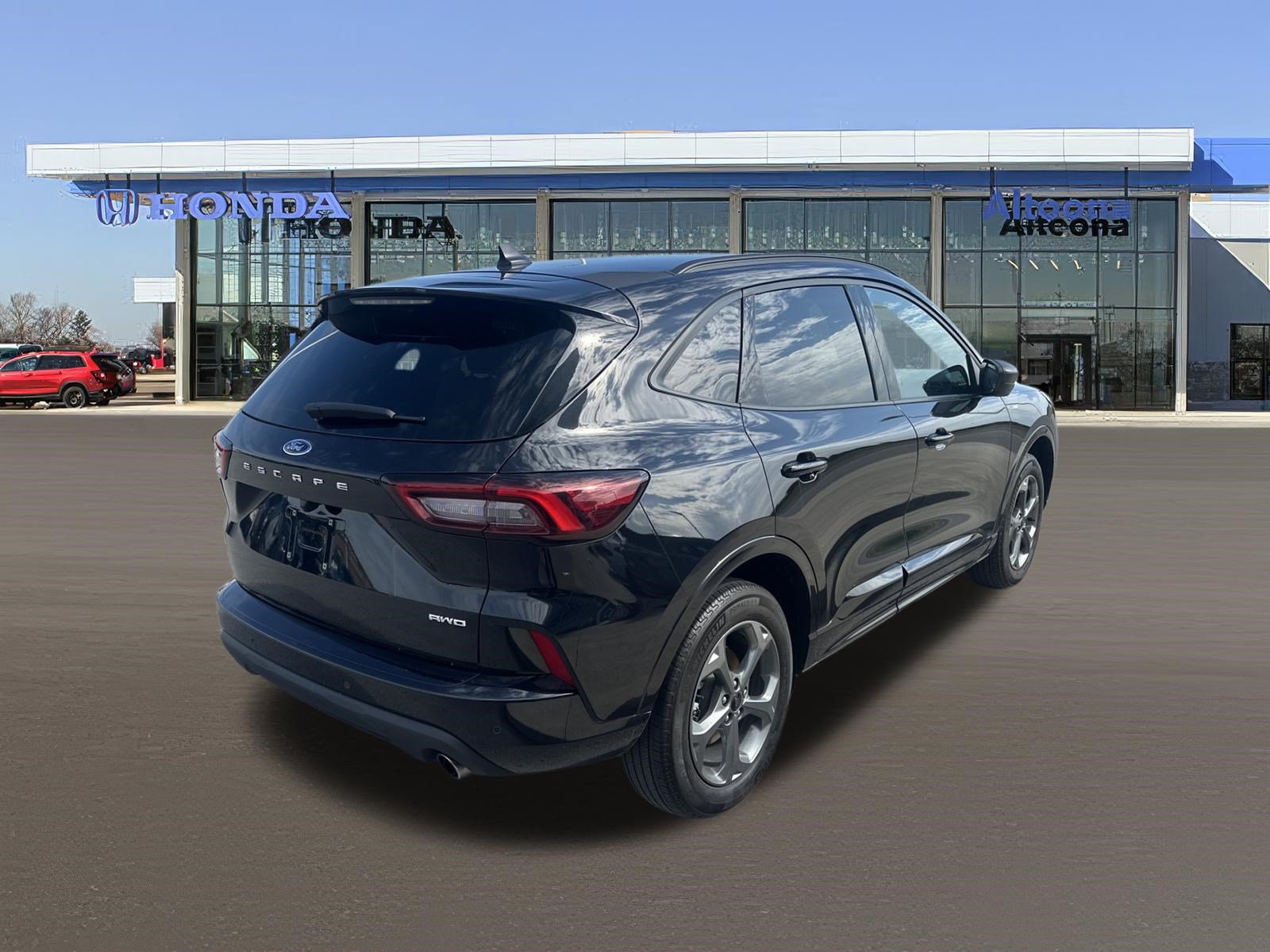 Used 2024 Ford Escape ST-Line w/ Tech Pack #1 AWD/4WD image 4