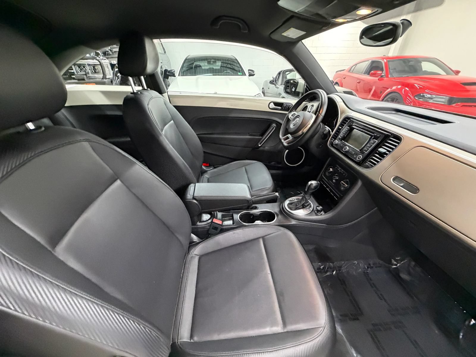 Used 2012 Volkswagen Beetle 2.5 FWD image 18