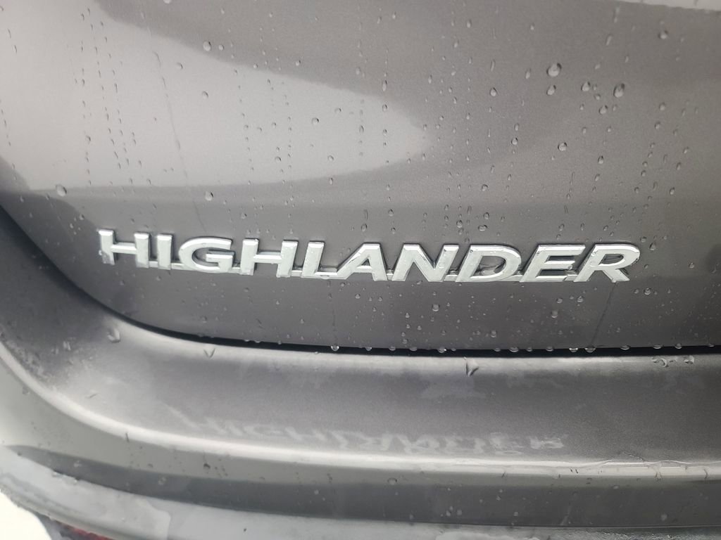 Used 2015 Toyota Highlander XLE image 11