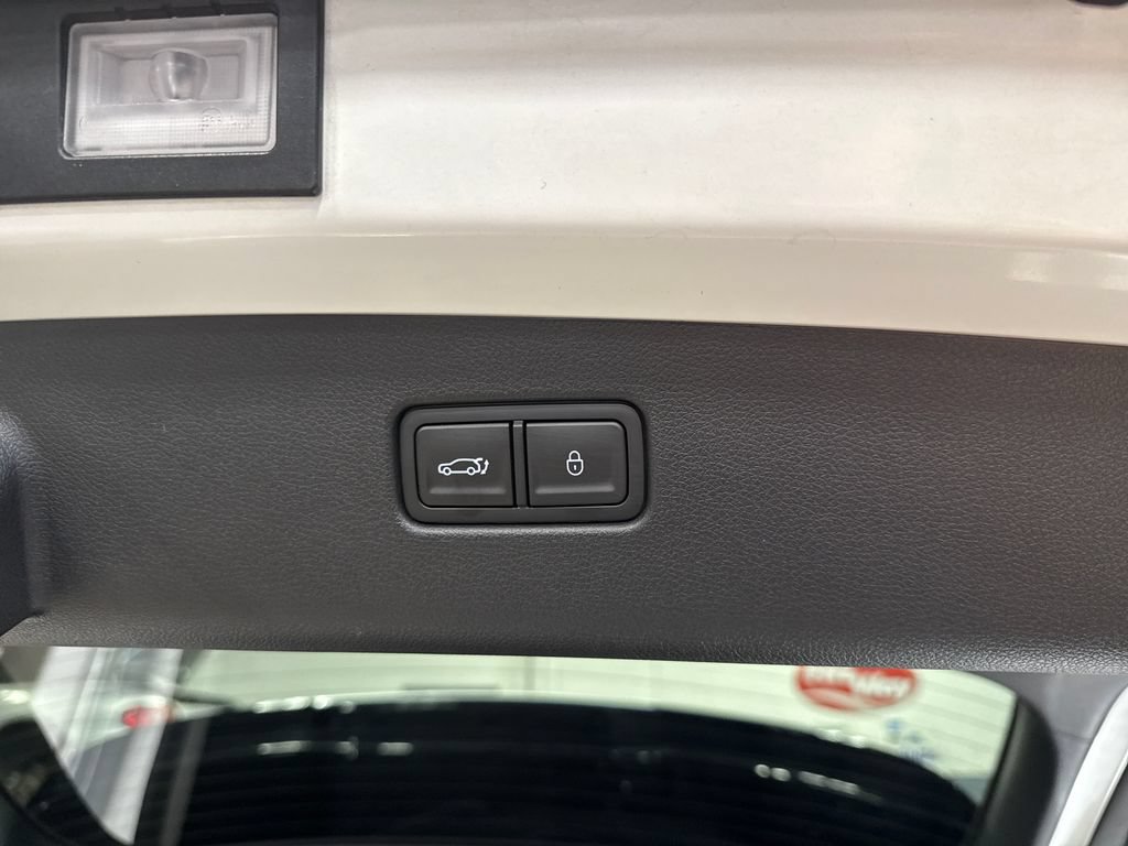 Used 2025 Genesis Electrified GV70 w/ Prestige Package AWD/4WD image 14