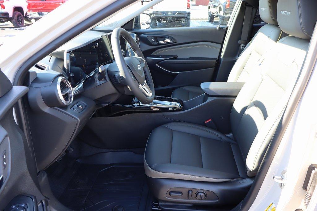 New 2026 Chevrolet Trax ACTIV image 3
