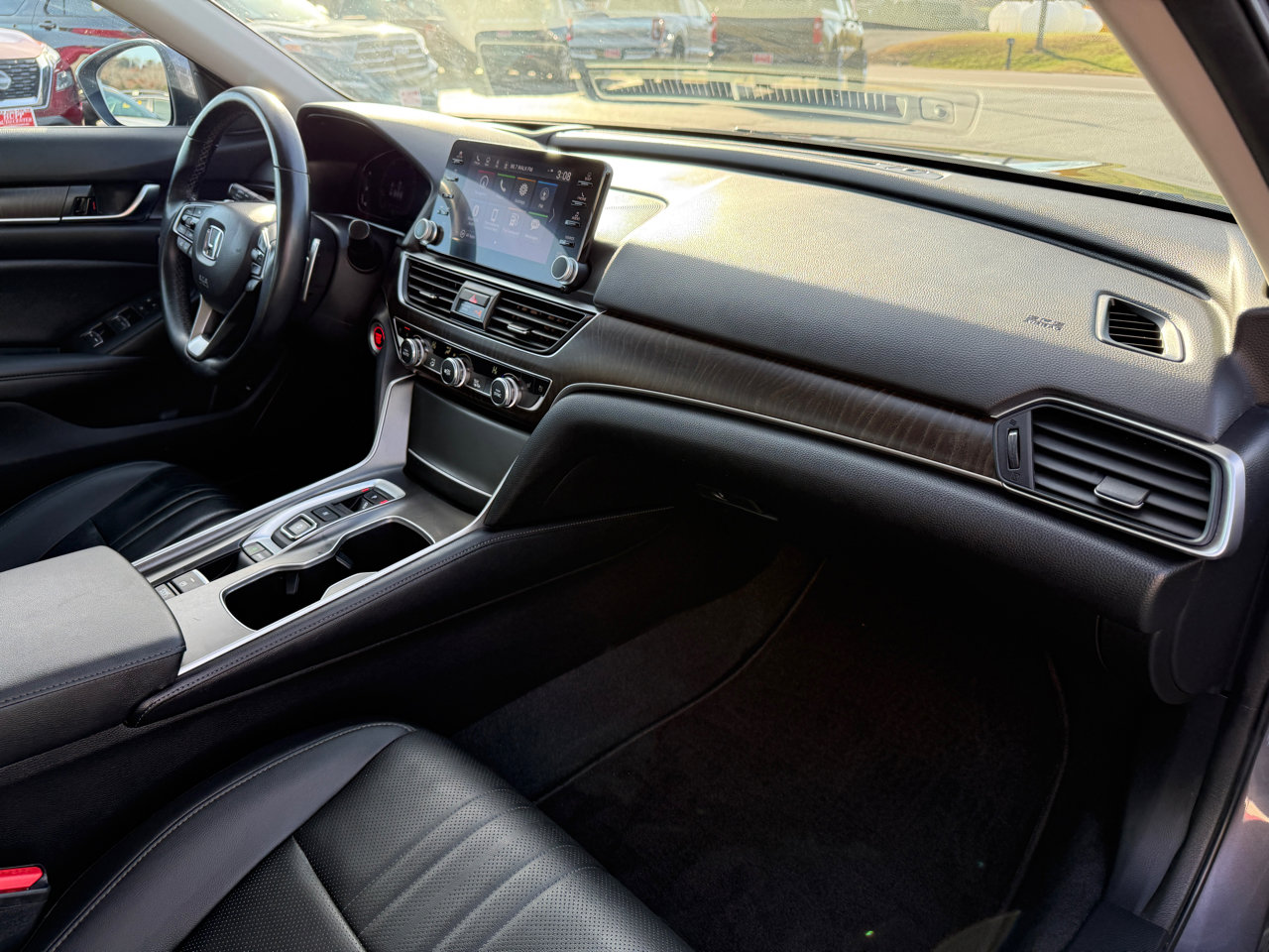 Used 2022 Honda Accord Touring image 29