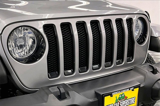 Used 2021 Jeep Wrangler Unlimited Sahara image 30