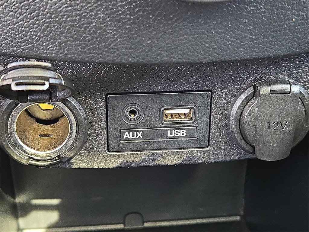 Used 2016 Hyundai Veloster Base w/ Option Group 02 image 24