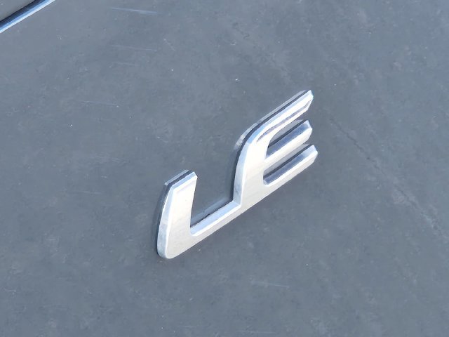Used 2025 Toyota Corolla LE FWD image 11