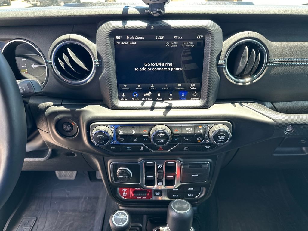 Used 2023 Jeep Wrangler Unlimited Rubicon 4xe w/ Cold Weather Group AWD/4WD image 25