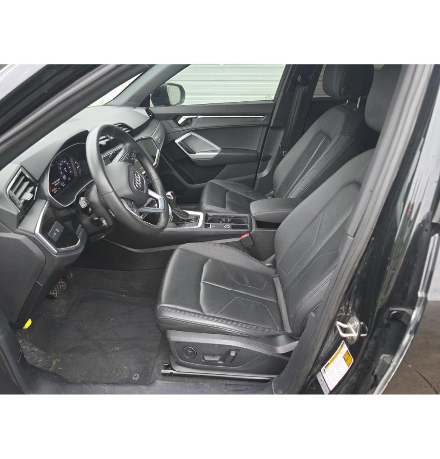 Used 2023 Audi Q3 2.0T Premium AWD/4WD image 12