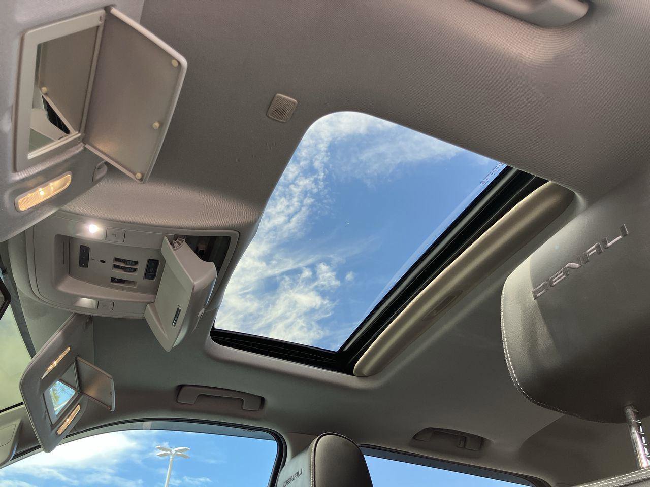 Used 2018 GMC Sierra 2500 Denali w/ Duramax Plus Package image 23