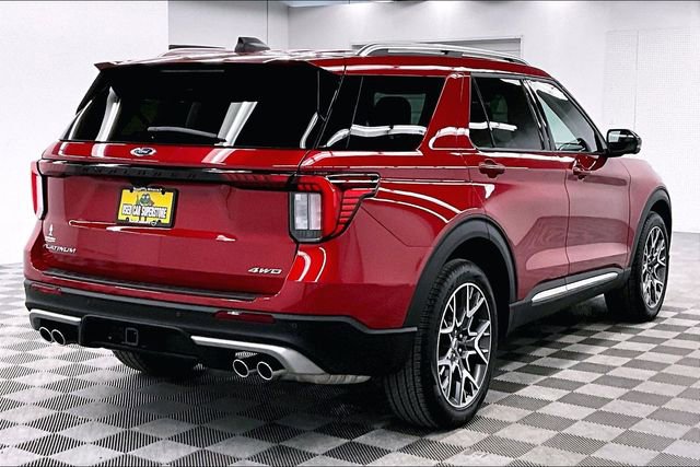 Used 2025 Ford Explorer Platinum w/ Ultimate Package image 12