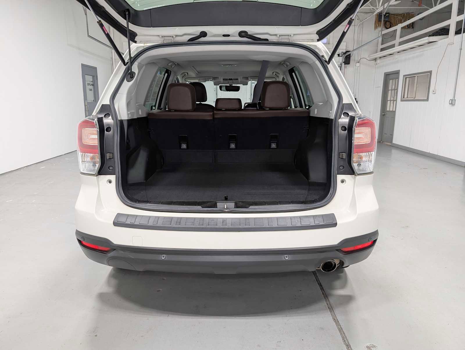 Used 2018 Subaru Forester 2.5i Touring w/ Popular Package #3B image 39