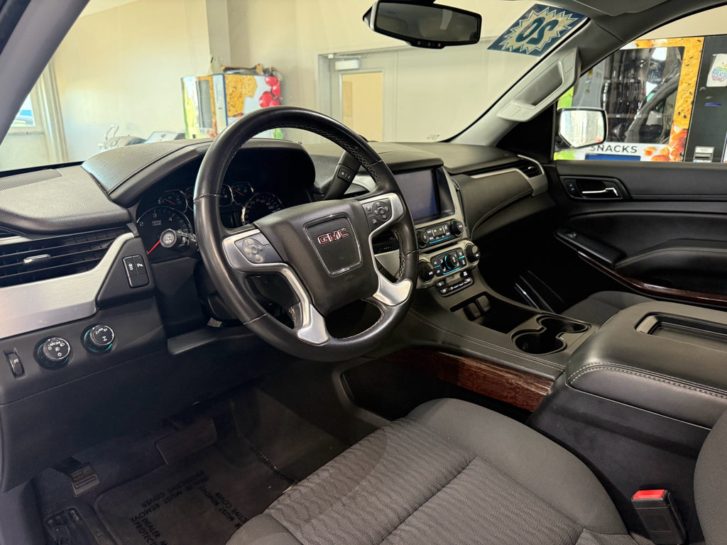 Used 2020 GMC Yukon SLE AWD/4WD image 9