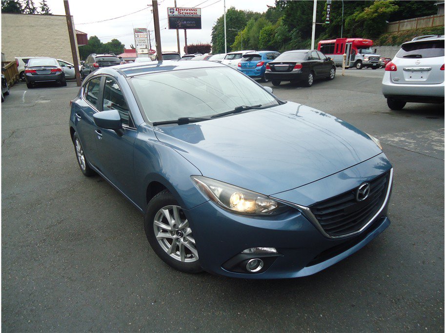 Used 2014 MAZDA MAZDA3 i Touring w/ Technology Package FWD image 3