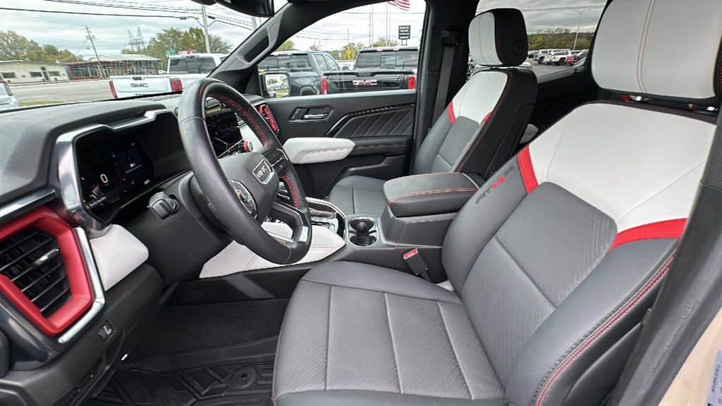 Certified 2024 GMC Canyon AT4X image 9