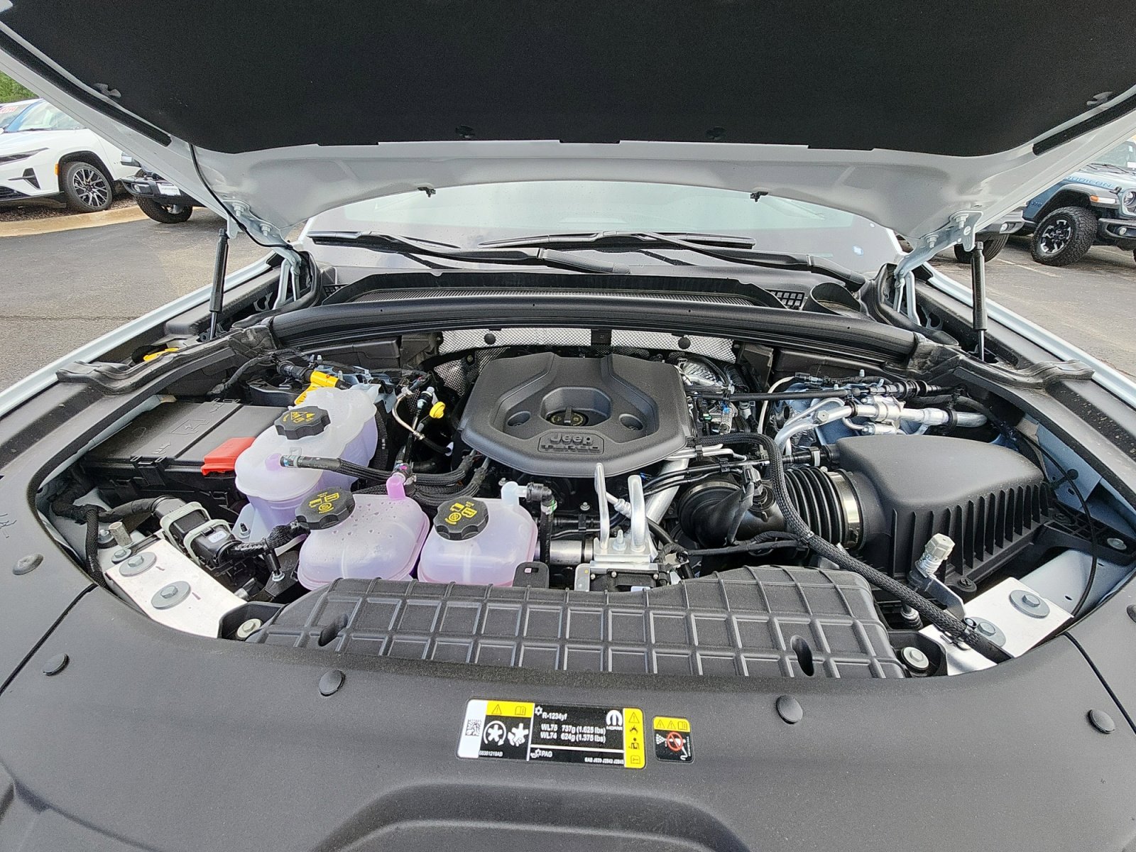 New 2025 Jeep Grand Cherokee Limited 4xe w/ Luxury Tech Group II image 21