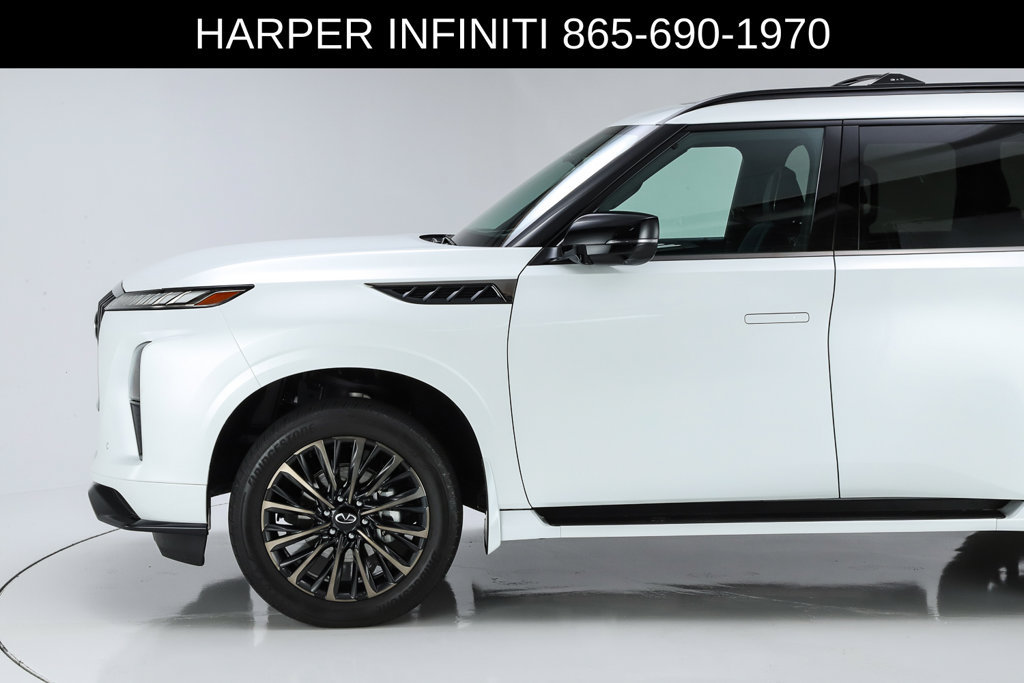Used 2026 INFINITI QX80 4WD w/ Sport Exterior Package image 3