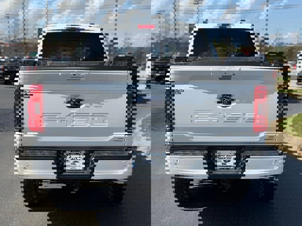 Used 2022 Ford F150 XLT w/ Equipment Group 302A High image 6