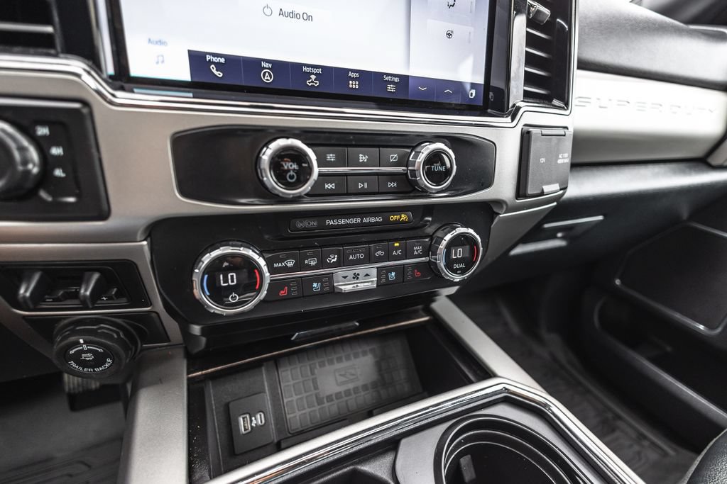 Used 2022 Ford F350 Lariat w/ Lariat Ultimate Package AWD/4WD image 17