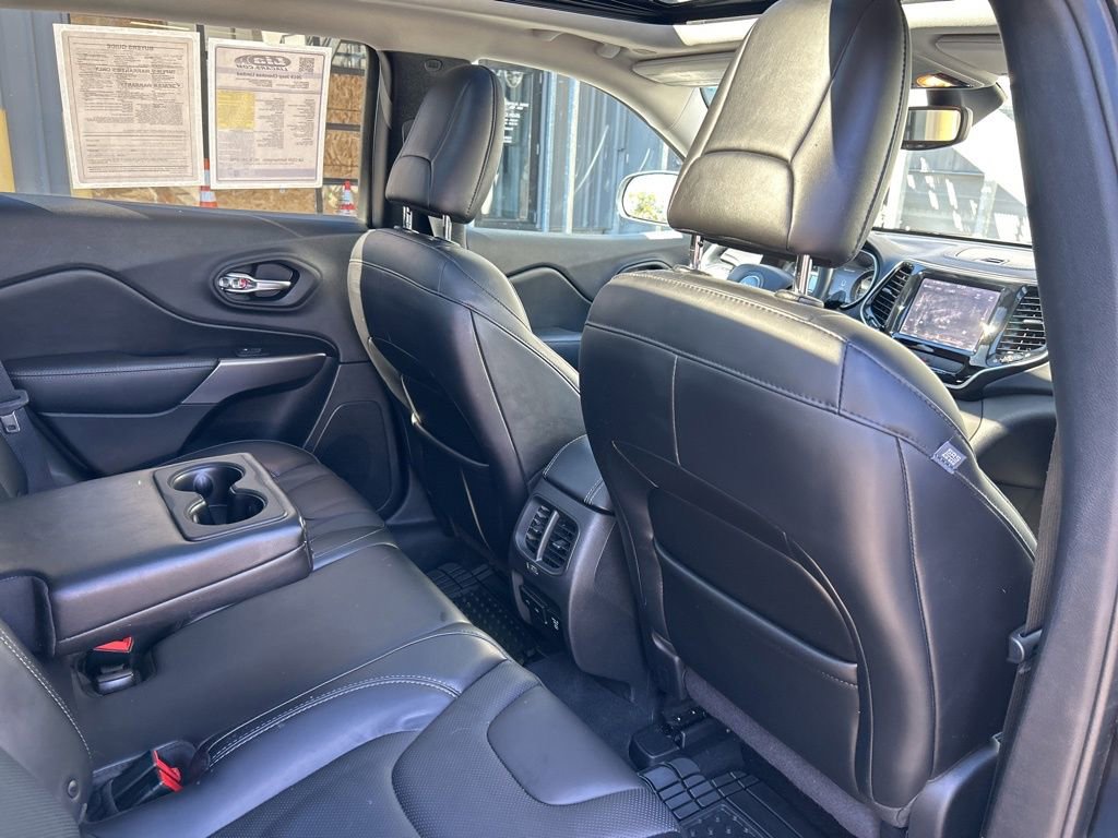 Used 2019 Jeep Cherokee Limited image 41