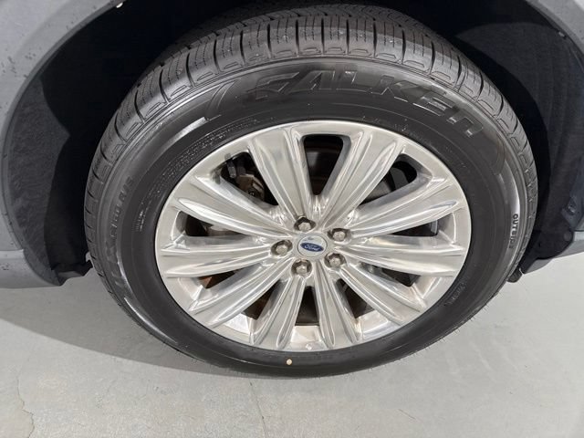 Used 2022 Ford Explorer Limited w/ Equipment Group 301A RWD image 15
