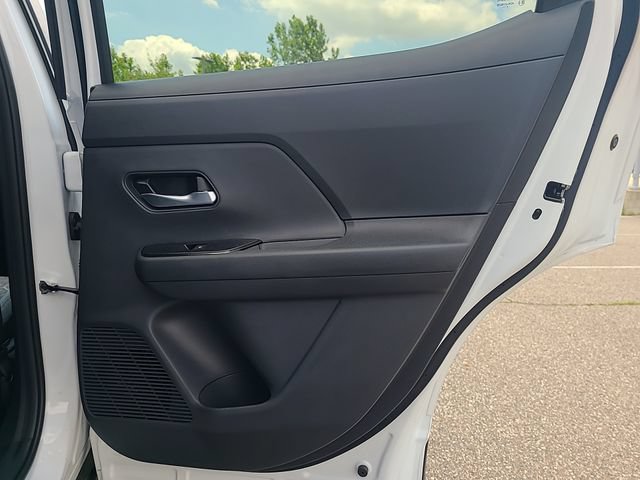 New 2026 Nissan Kicks SV w/ Cold Weather Package FWD image 25