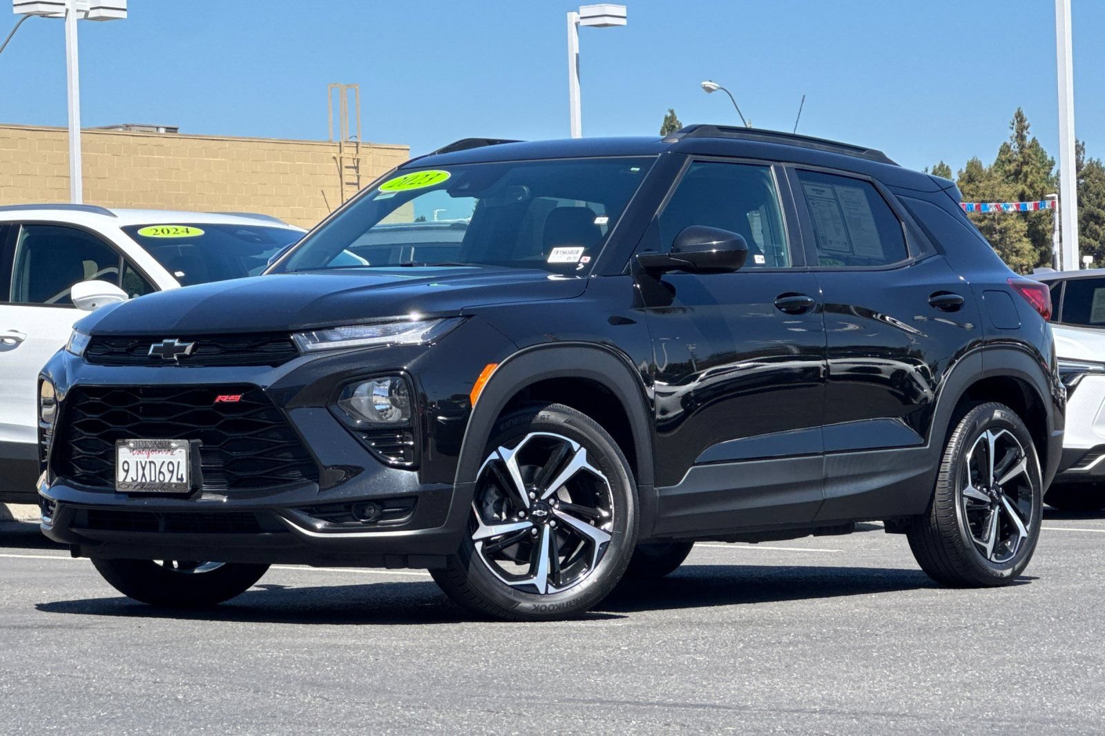 Used 2023 Chevrolet TrailBlazer RS w/ Convenience Package FWD image 9