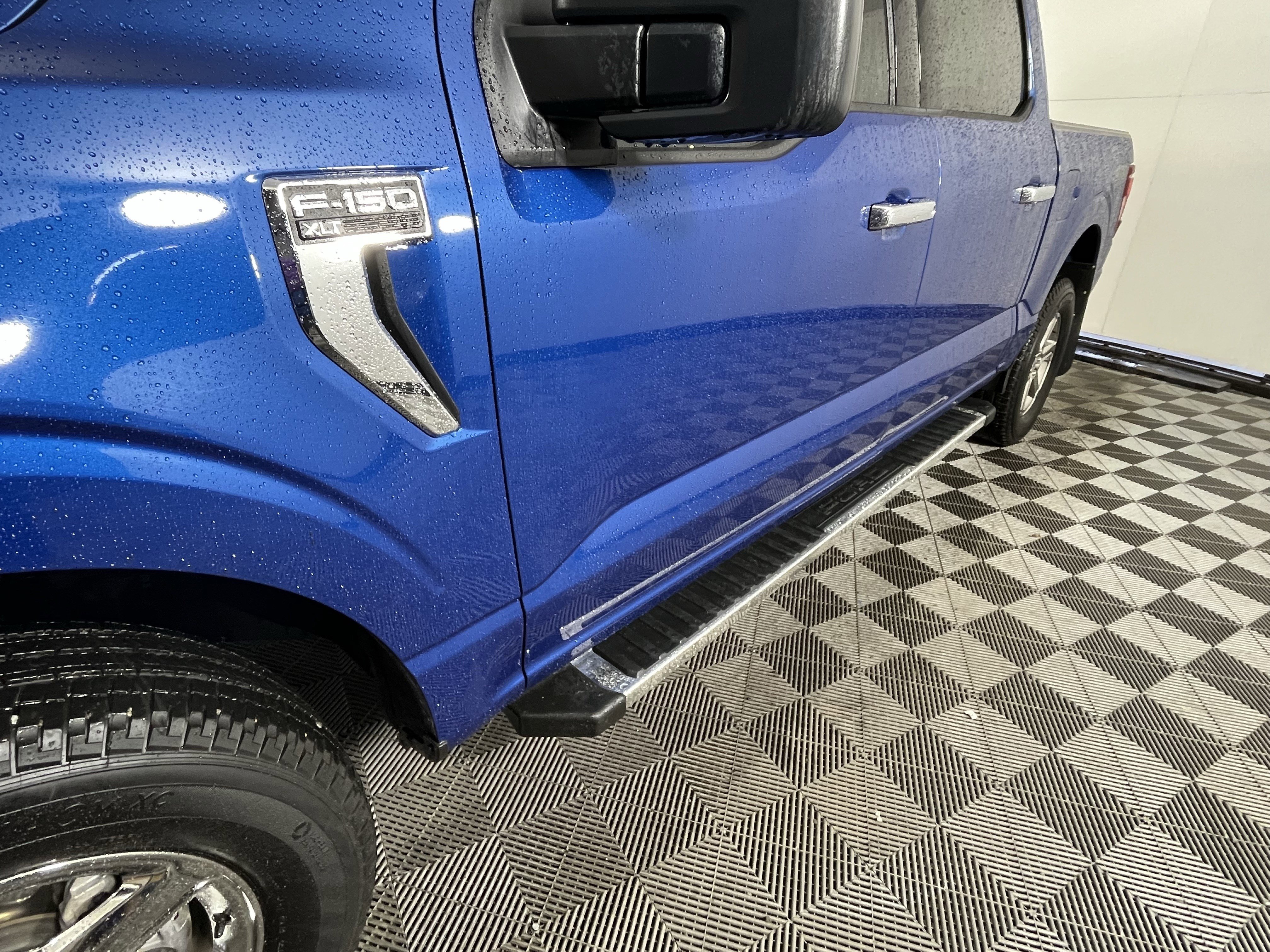 Used 2025 Ford F150 XLT w/ Equipment Group 301A Standard image 9