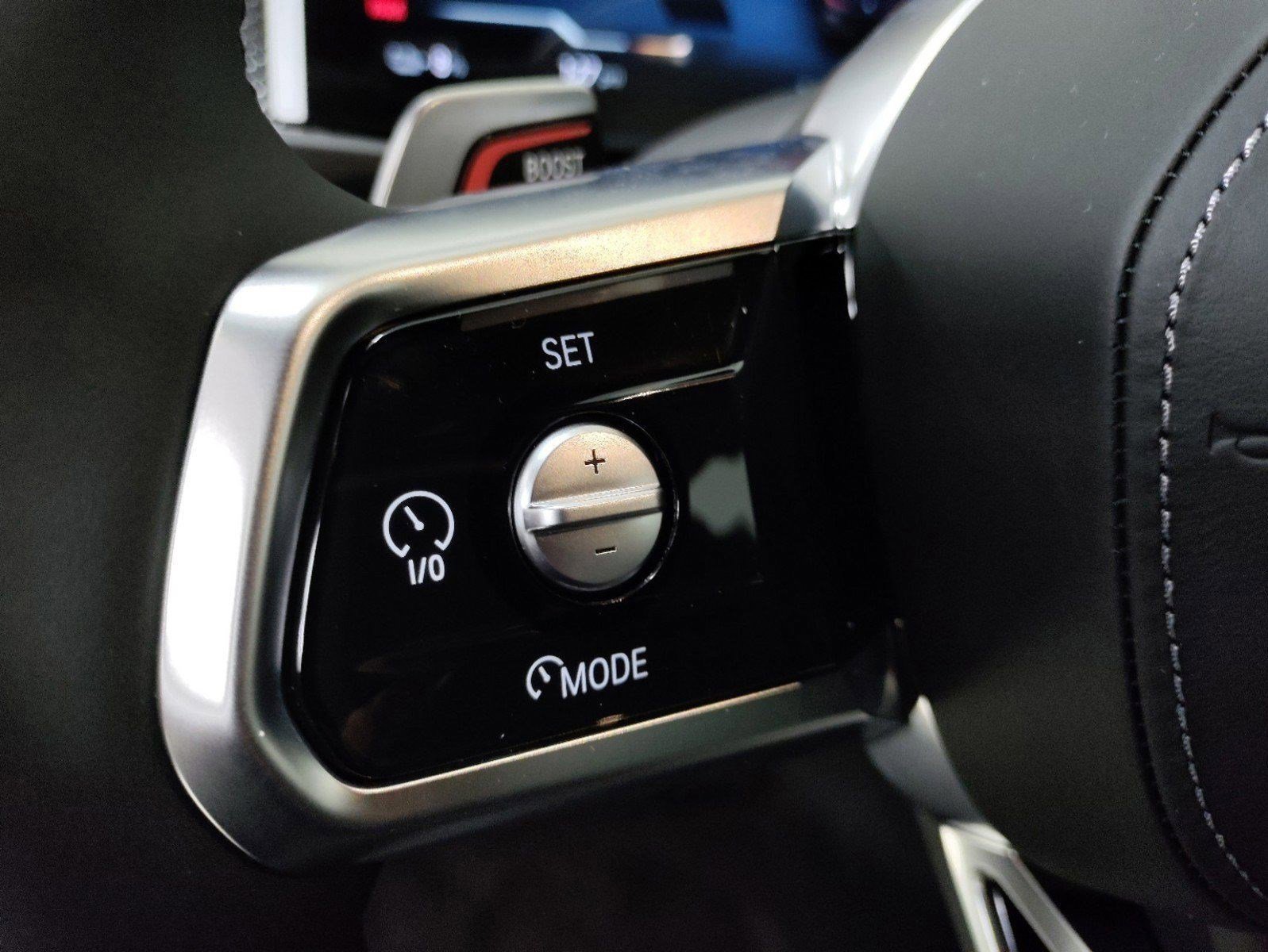 Used 2025 BMW i7 eDrive50 w/ M Sport Package RWD image 14