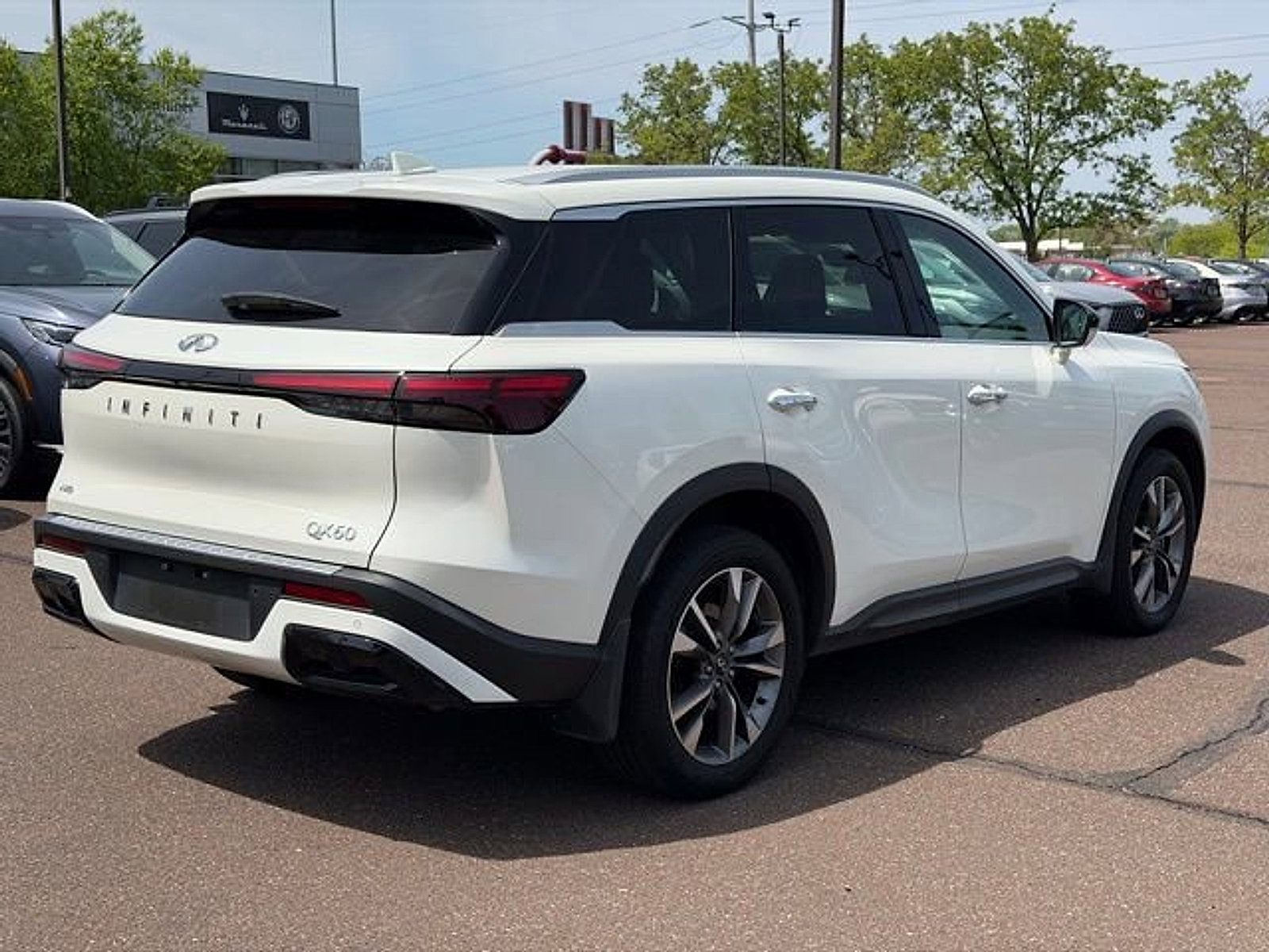 Certified 2023 INFINITI QX60 Luxe w/ Performance Audio Package AWD/4WD image 7