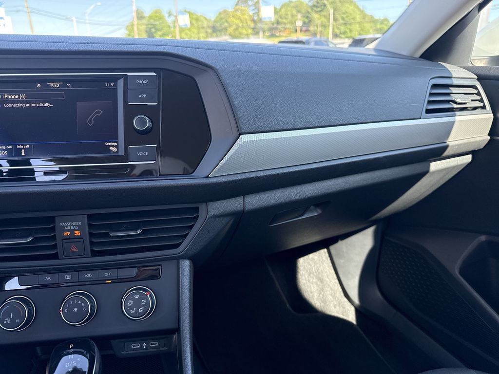 Certified 2024 Volkswagen Jetta S FWD image 10