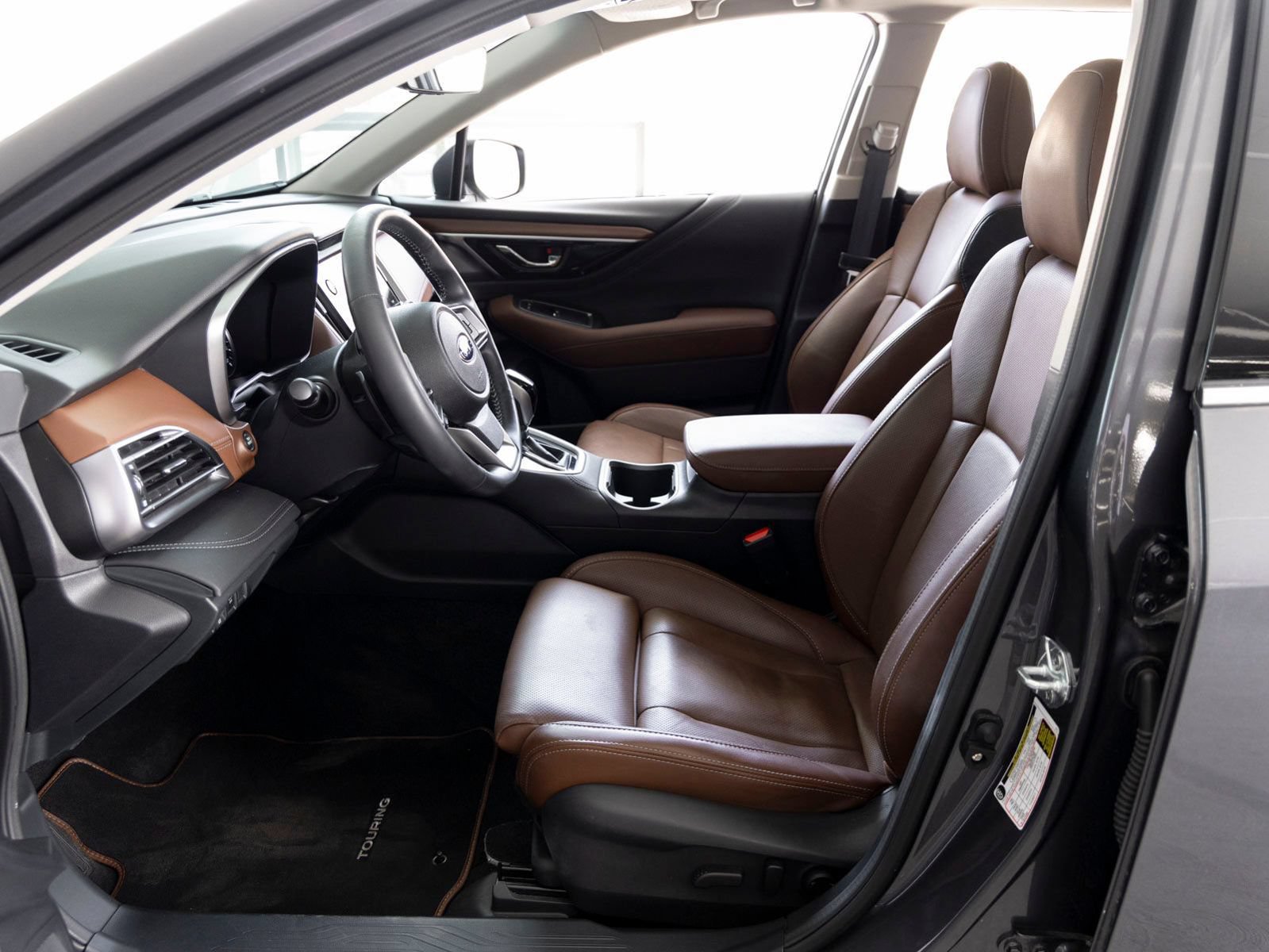 Used 2022 Subaru Outback Touring AWD/4WD image 11