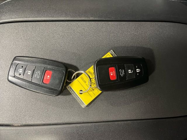 Used 2020 Toyota Highlander Platinum image 21