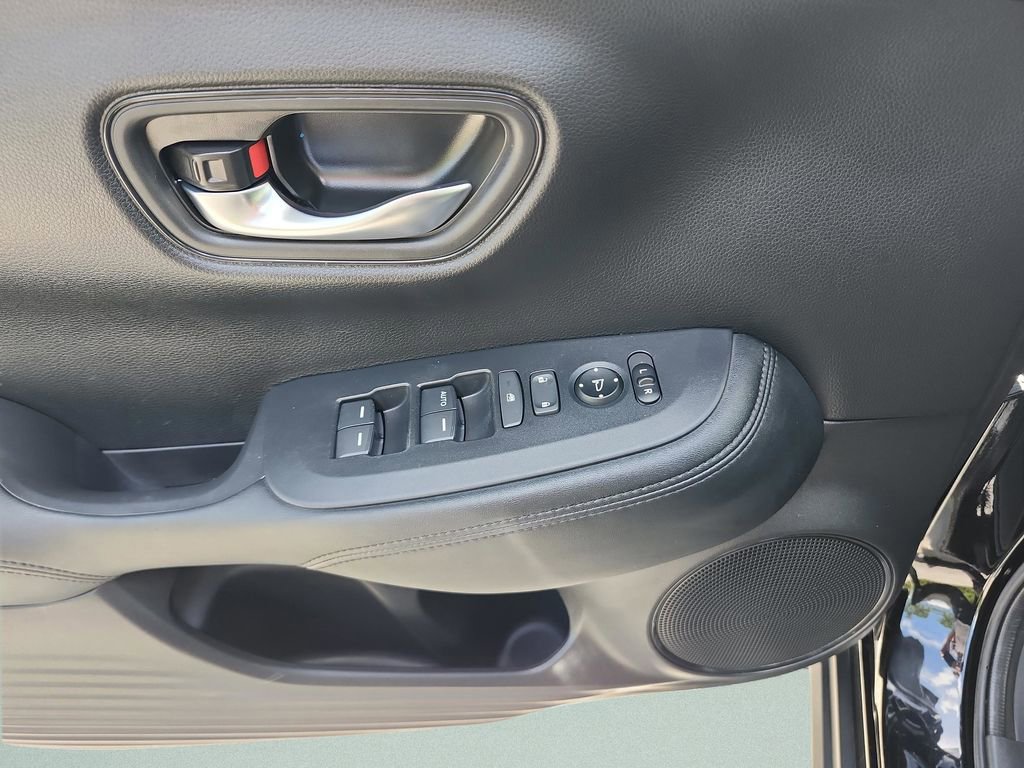 Certified 2023 Honda HR-V LX image 21