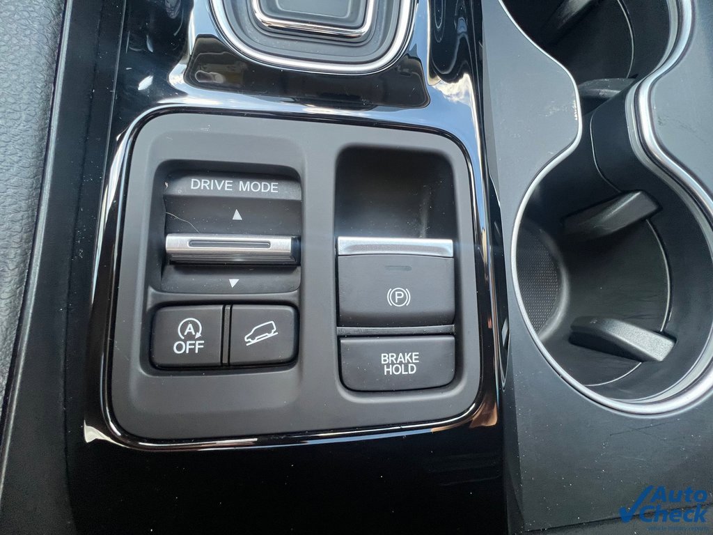 Used 2025 Honda Pilot Elite image 9