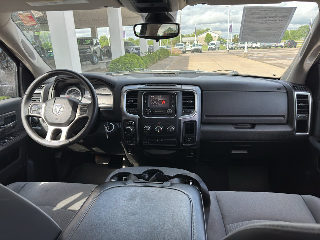 Used 2022 RAM 1500 Classic SLT w/ Protection Group AWD/4WD image 28