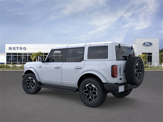 New 2025 Ford Bronco Outer Banks image 4