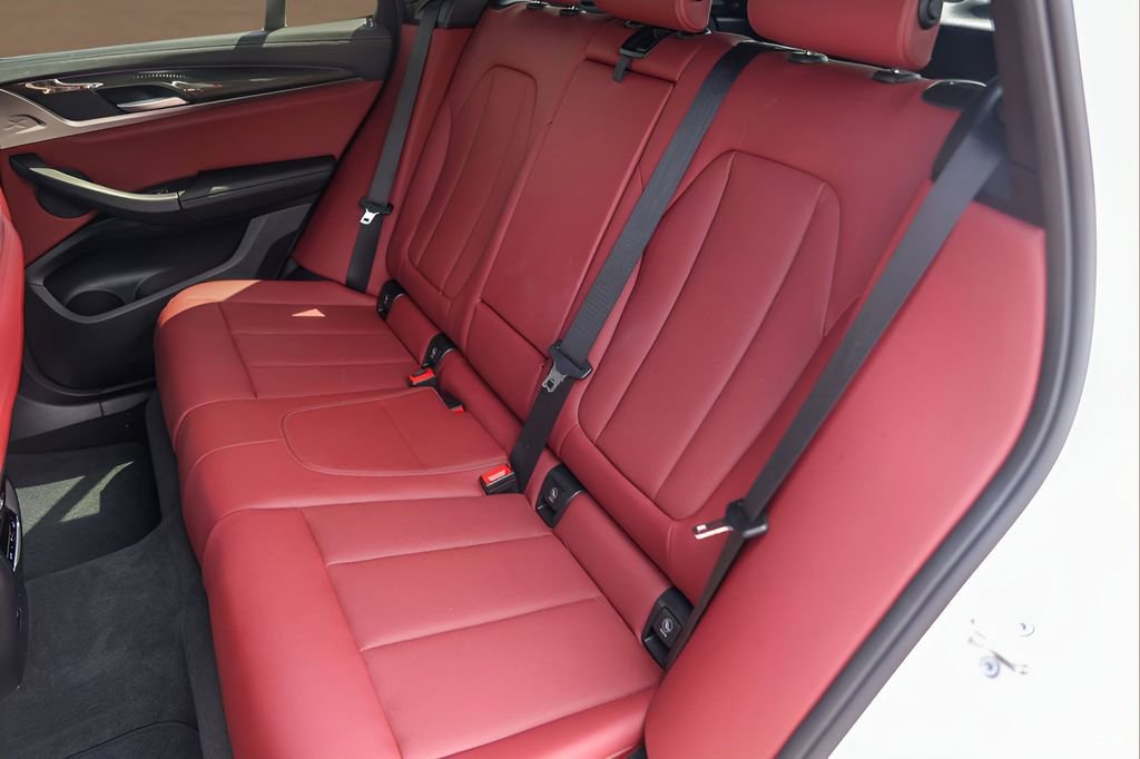 Used 2024 BMW X3 M40i image 27