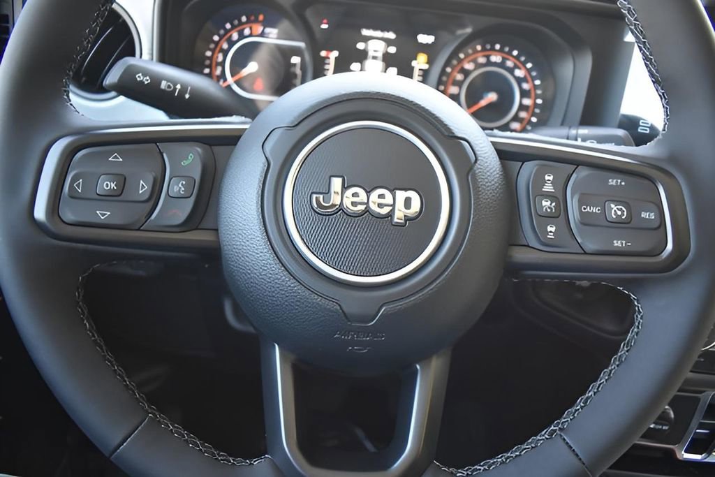 New 2025 Jeep Gladiator Sport image 18