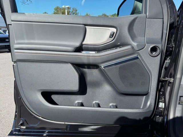 New 2025 Ford Expedition Active image 14
