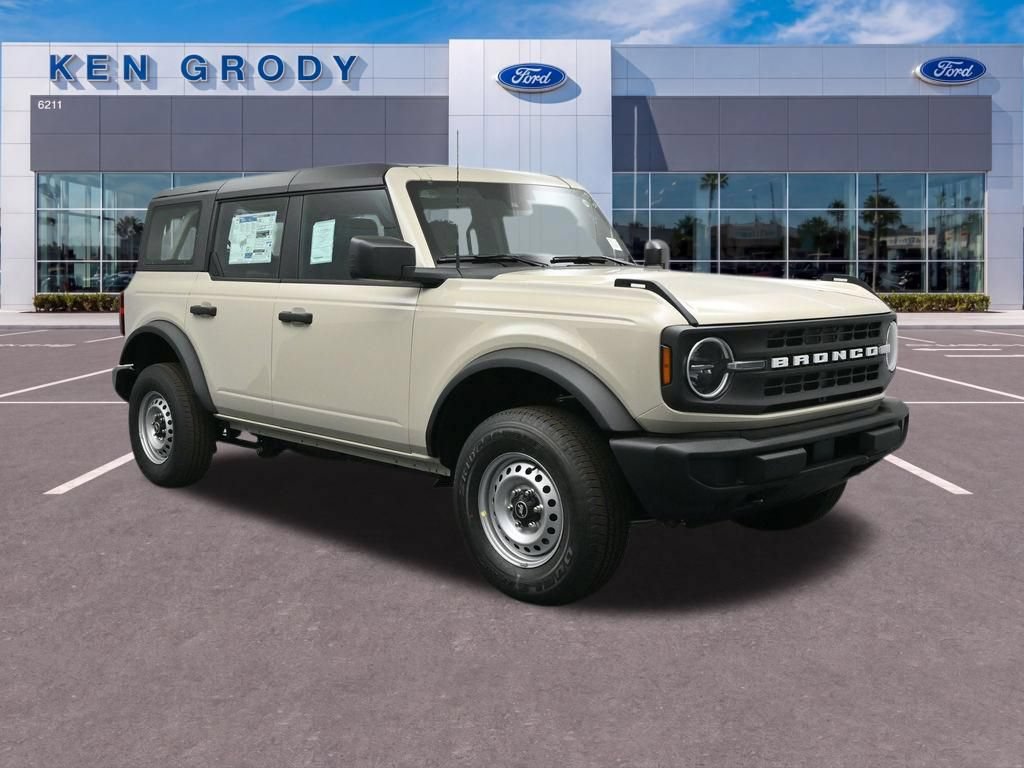 New 2026 Ford Bronco 4-Door AWD/4WD image 1