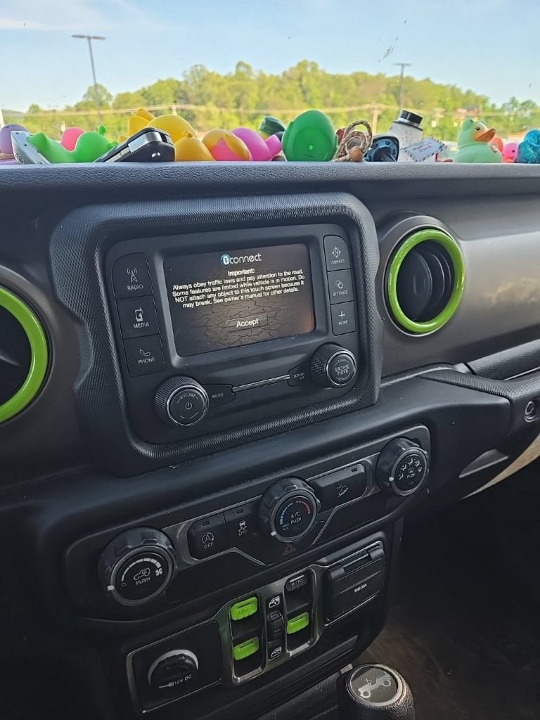 Used 2019 Jeep Wrangler Unlimited Sport S AWD/4WD image 35