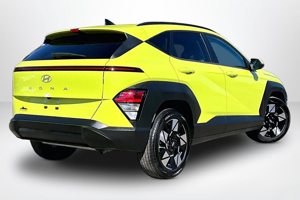 Used 2025 Hyundai Kona SEL FWD image 6