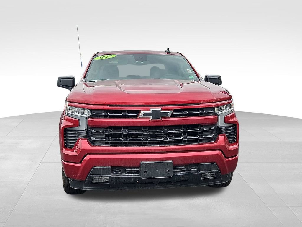 Used 2025 Chevrolet Silverado 1500 RST image 2