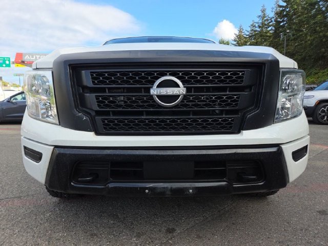 Used 2023 Nissan Titan S AWD/4WD image 19