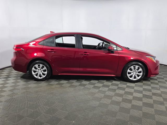 Used 2023 Toyota Corolla LE image 10